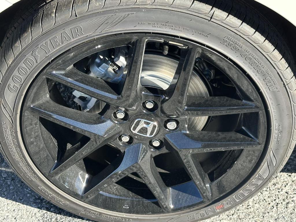 new 2026 Honda Civic Hybrid car, priced at $30,945