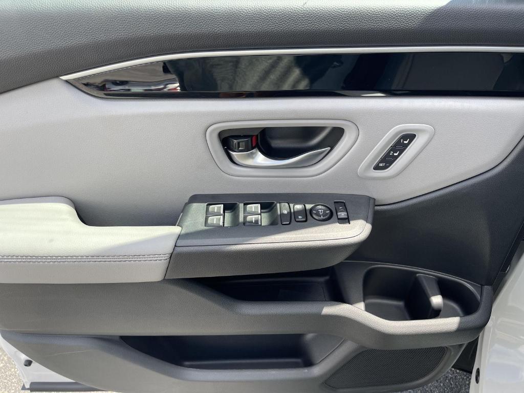 new 2025 Honda Pilot car, priced at $51,550