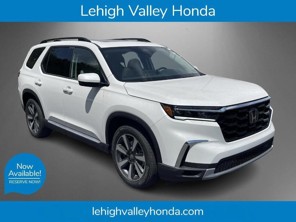 new 2025 Honda Pilot car, priced at $51,550