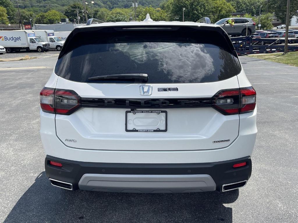 new 2025 Honda Pilot car, priced at $51,550