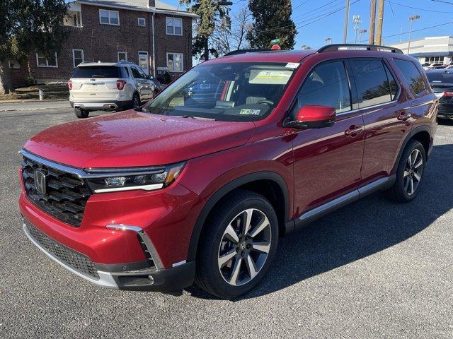 new 2025 Honda Pilot car, priced at $54,930