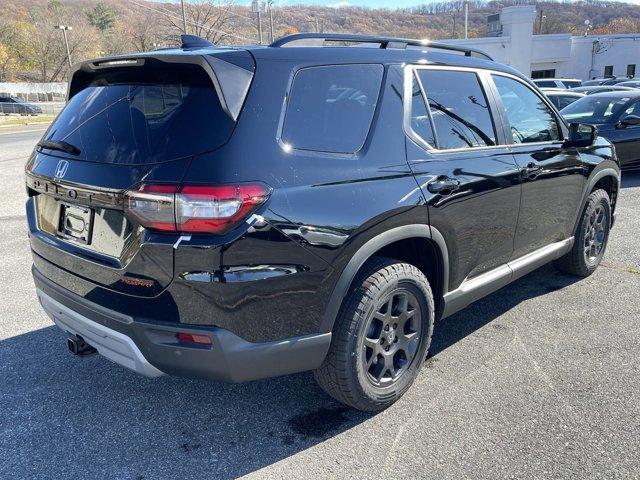 new 2025 Honda Pilot car, priced at $50,795