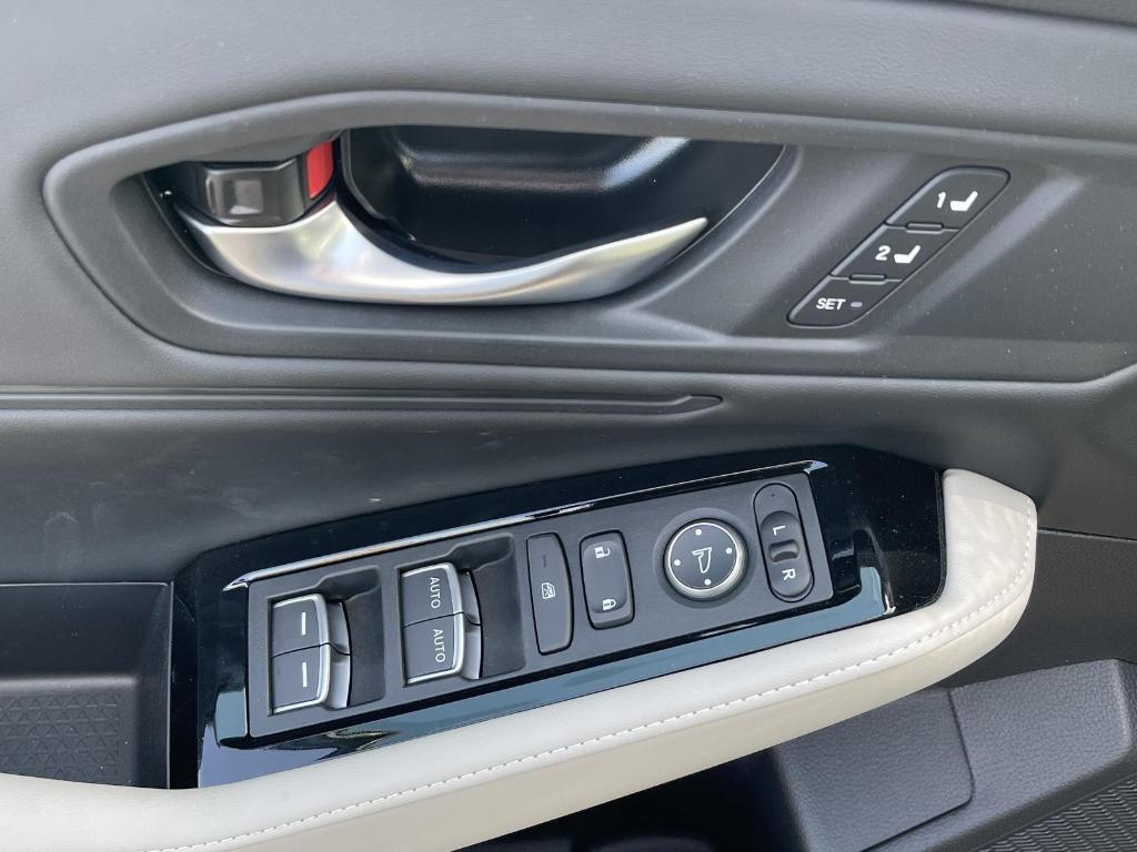 new 2025 Honda Accord Hybrid car, priced at $40,450