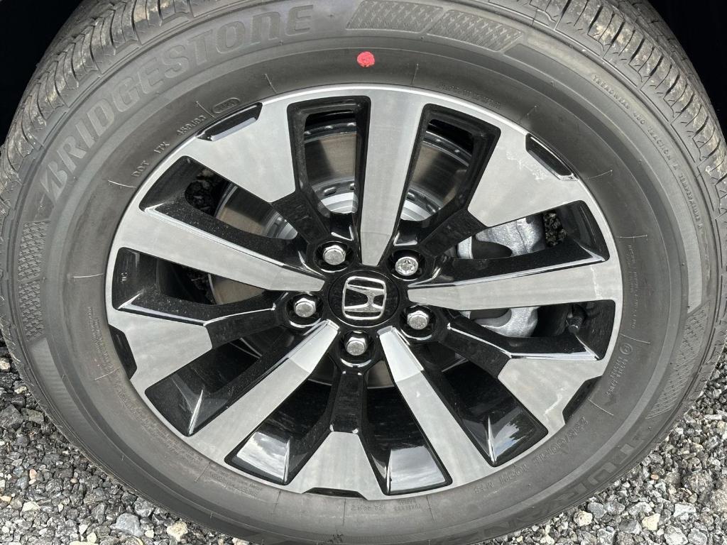 new 2026 Honda Odyssey car, priced at $44,290