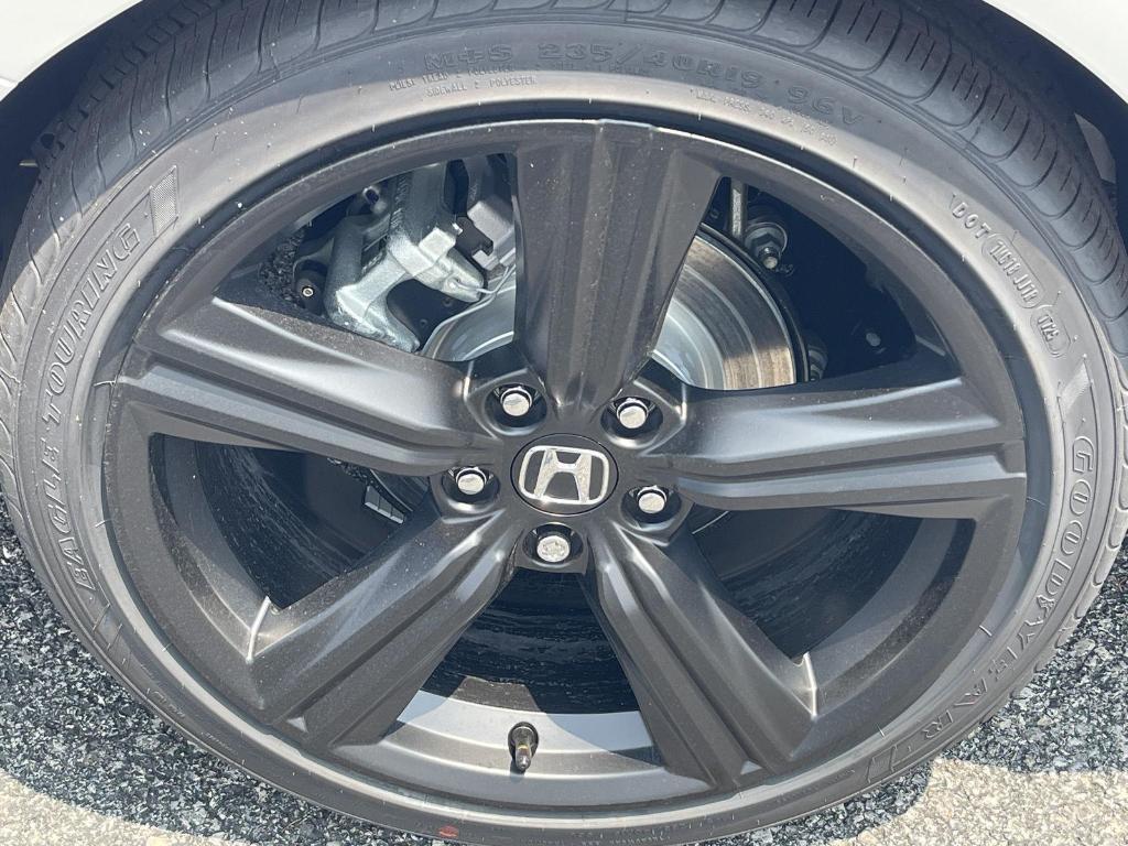 new 2025 Honda Accord Hybrid car, priced at $36,980