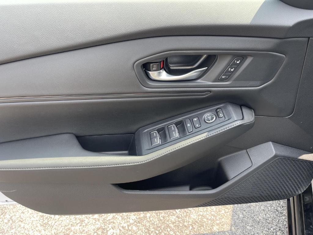 new 2025 Honda Accord Hybrid car, priced at $36,980
