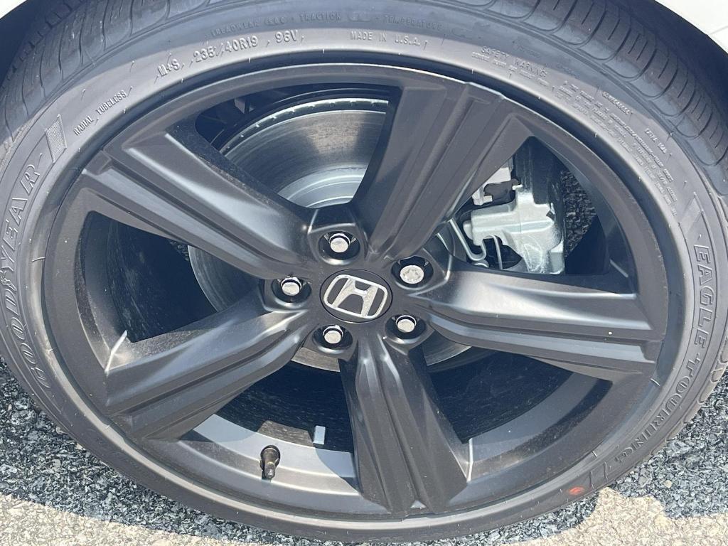 new 2025 Honda Accord Hybrid car, priced at $36,980
