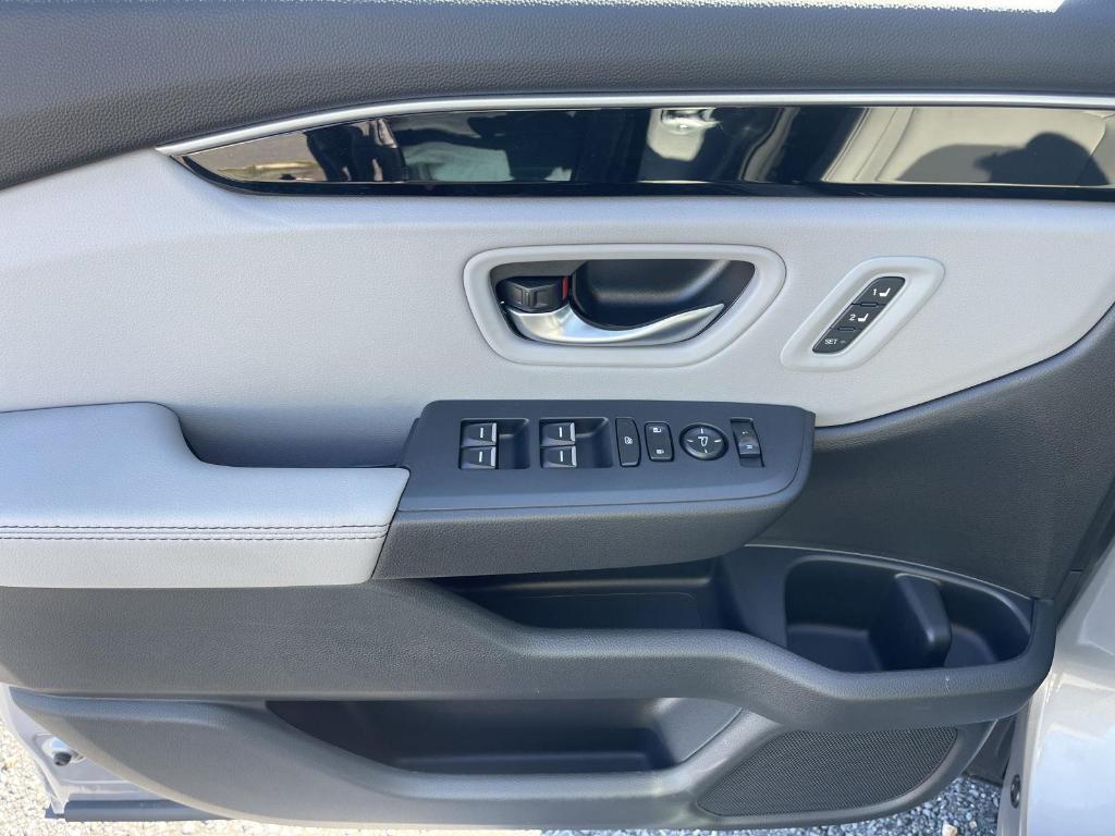 new 2025 Honda Pilot car, priced at $51,050