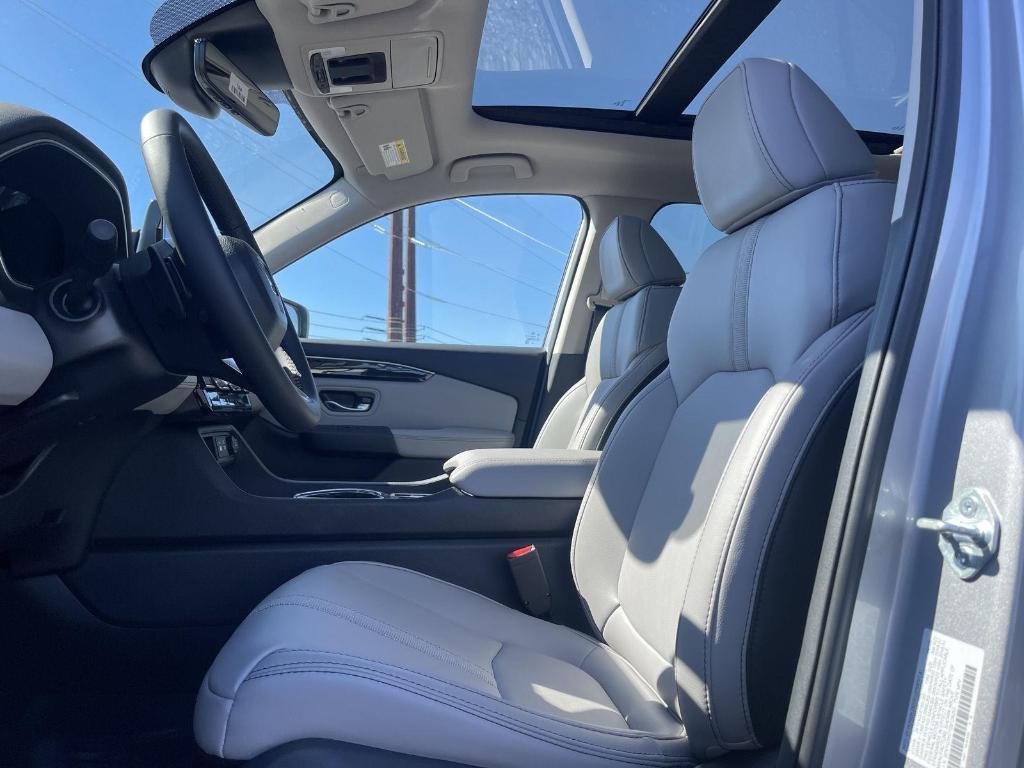 new 2025 Honda Pilot car, priced at $51,050