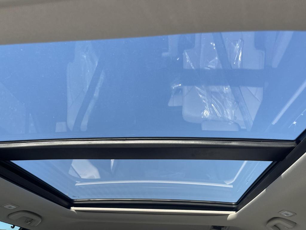 new 2025 Honda Pilot car, priced at $51,050