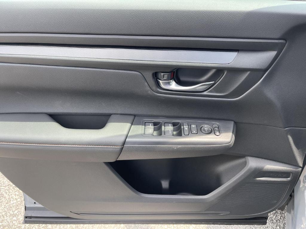 new 2026 Honda CR-V Hybrid car, priced at $40,650