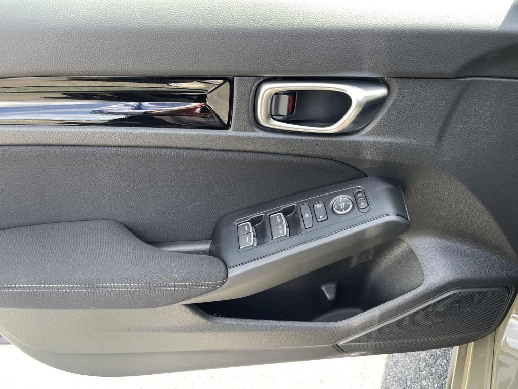 new 2025 Honda Civic Hybrid car, priced at $31,755