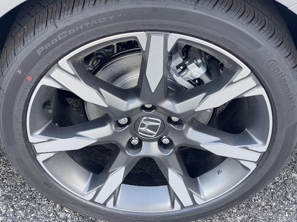 new 2025 Honda Civic Hybrid car, priced at $33,100