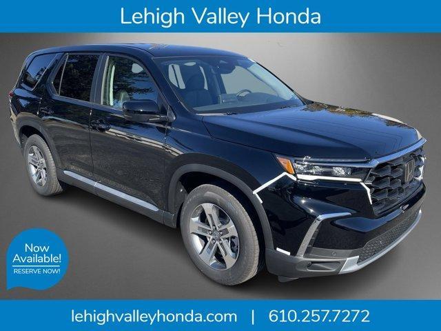 new 2025 Honda Pilot car, priced at $46,995