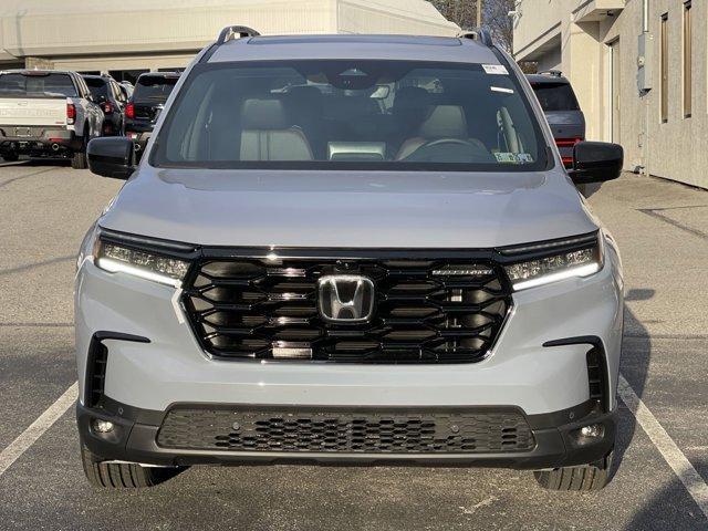 new 2025 Honda Pilot car, priced at $56,430