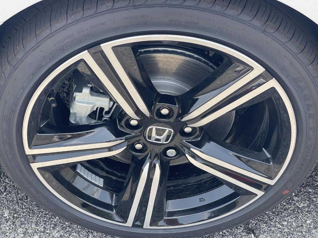 new 2025 Honda Accord Hybrid car, priced at $35,260