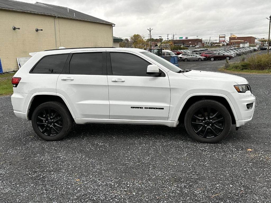 used 2017 Jeep Grand Cherokee car, priced at $16,995