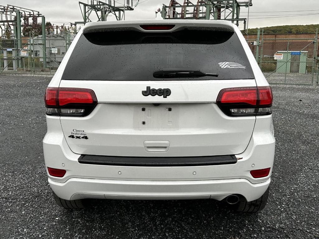 used 2017 Jeep Grand Cherokee car, priced at $16,995