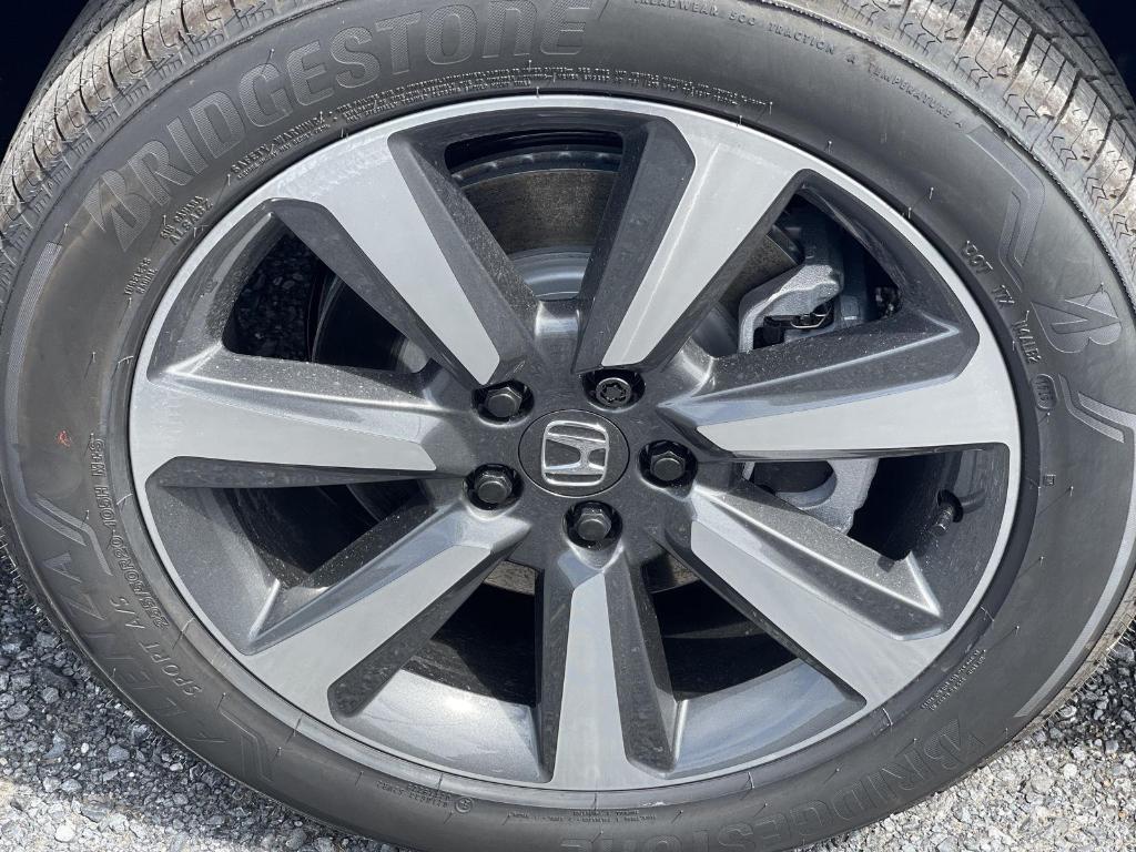 new 2025 Honda Pilot car, priced at $54,530