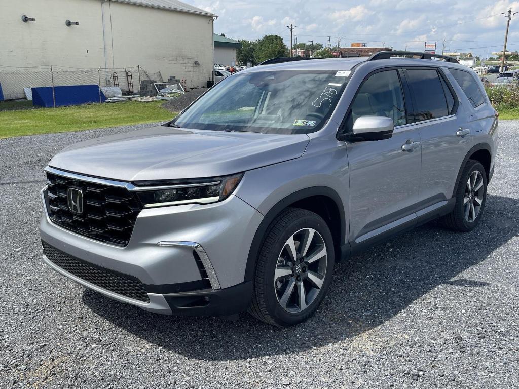new 2025 Honda Pilot car, priced at $54,530