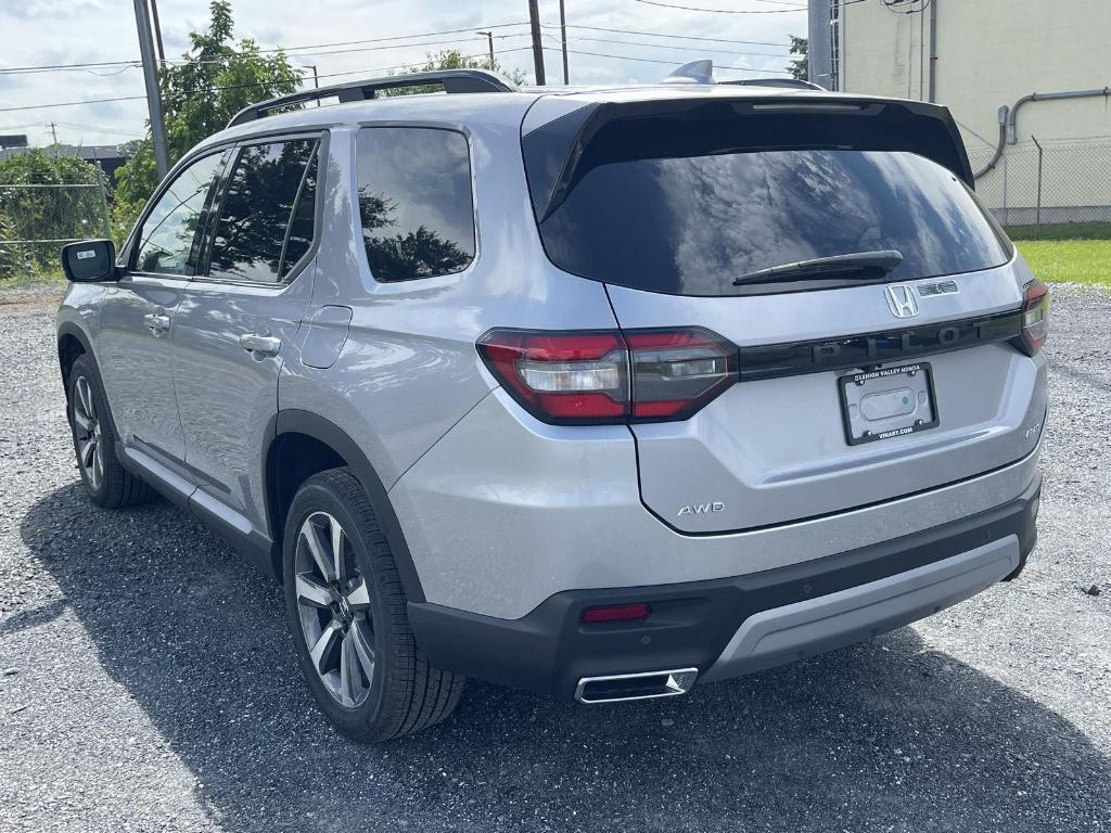new 2025 Honda Pilot car, priced at $54,530