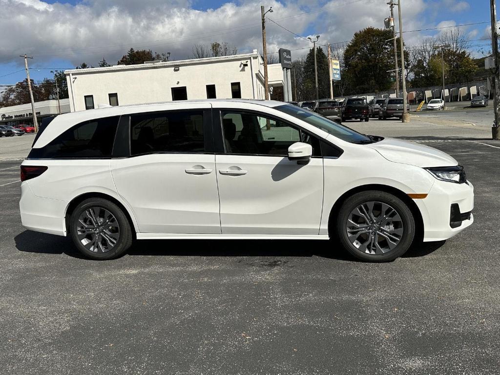 new 2026 Honda Odyssey car, priced at $49,445