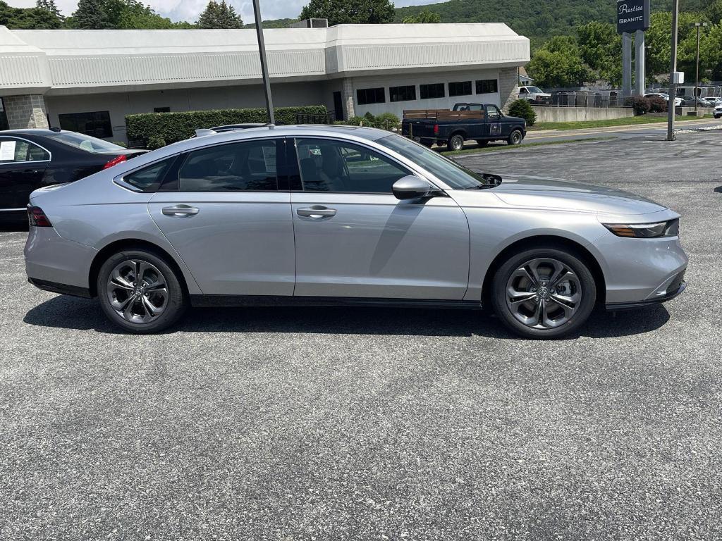 new 2025 Honda Accord Hybrid car, priced at $36,090