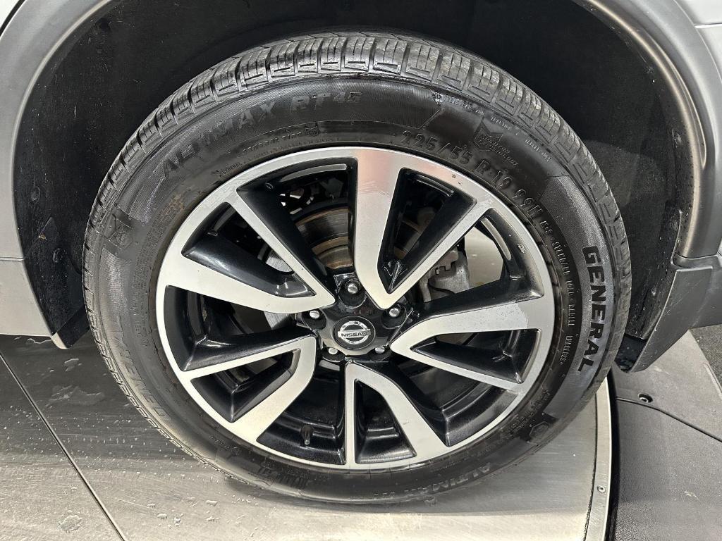 used 2019 Nissan Rogue car, priced at $14,595