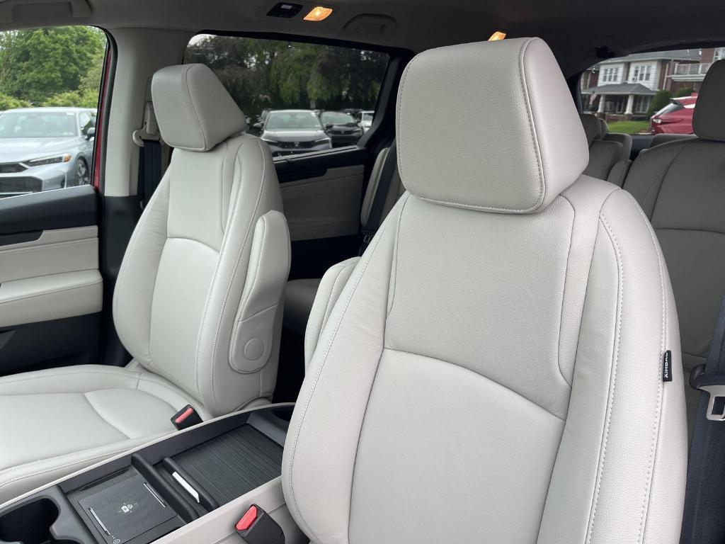 new 2025 Honda Odyssey car, priced at $44,125