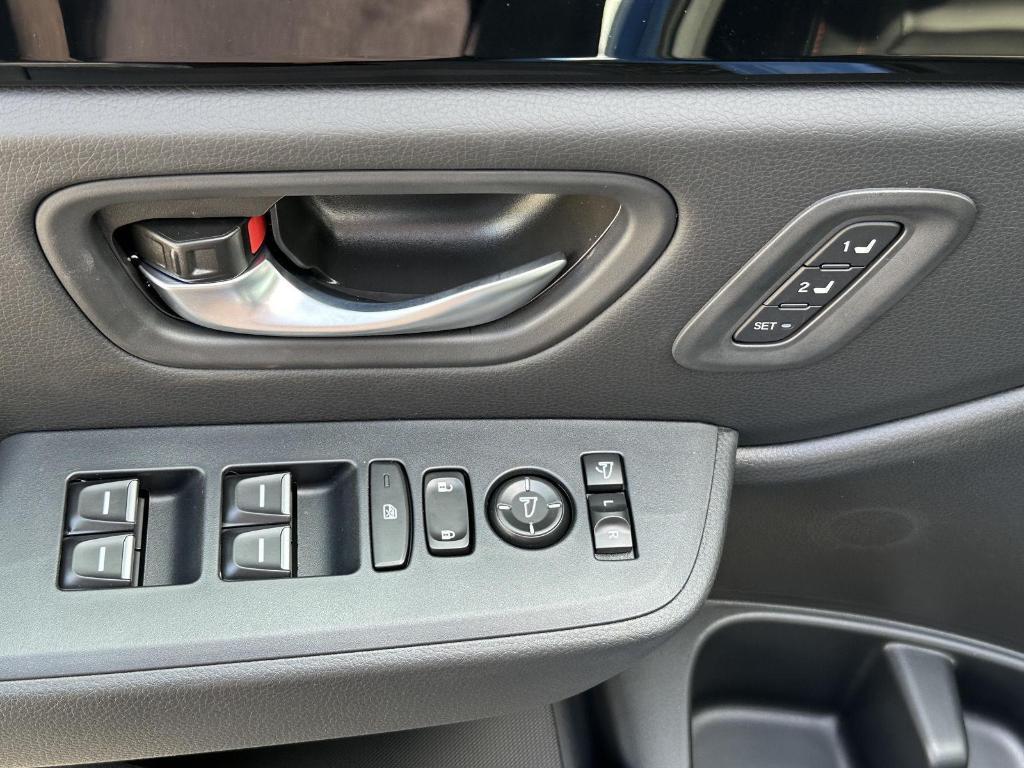 new 2025 Honda Pilot car, priced at $51,350
