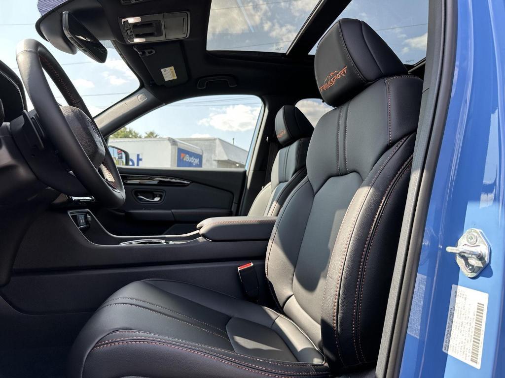 new 2025 Honda Pilot car, priced at $51,350