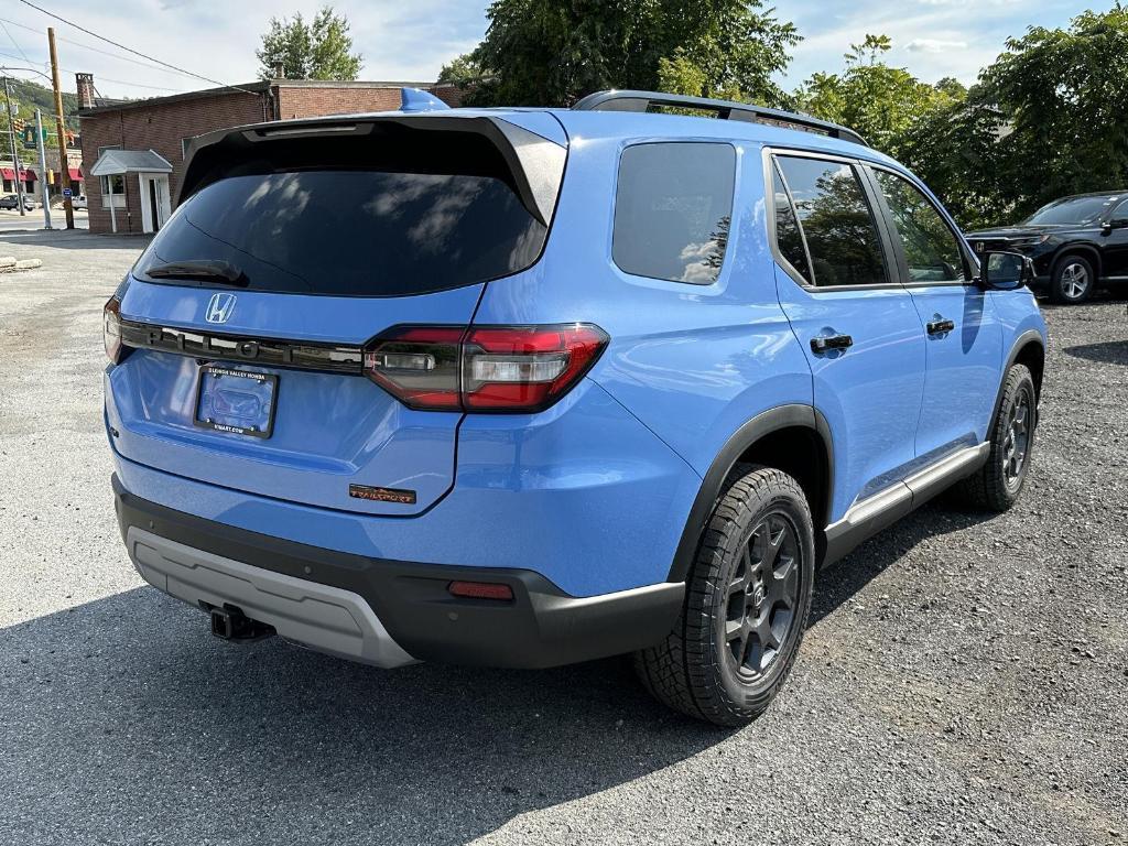 new 2025 Honda Pilot car, priced at $51,350