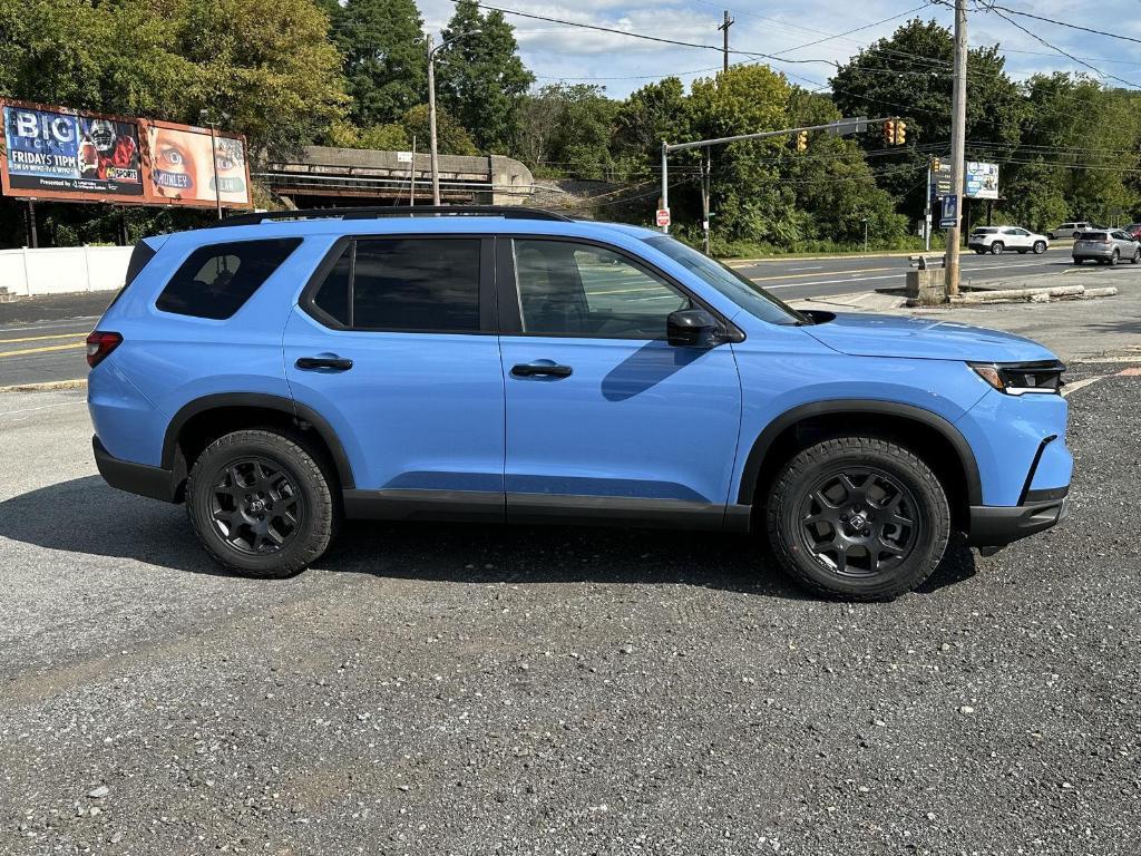new 2025 Honda Pilot car, priced at $51,350
