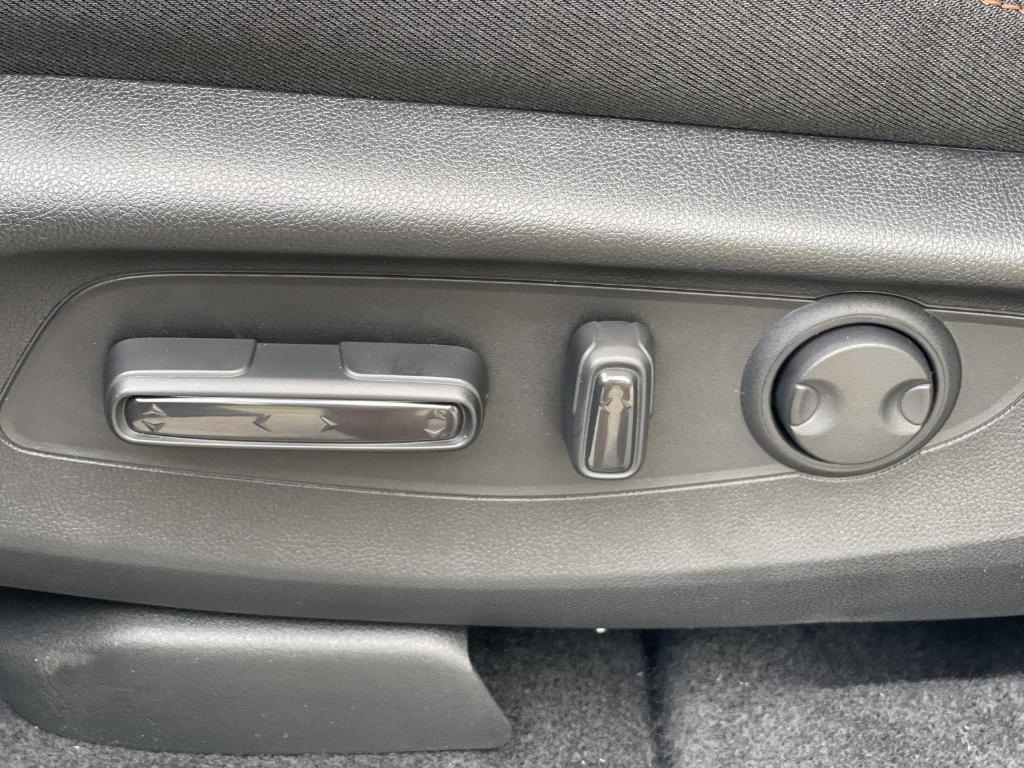 new 2026 Honda CR-V Hybrid car, priced at $40,650