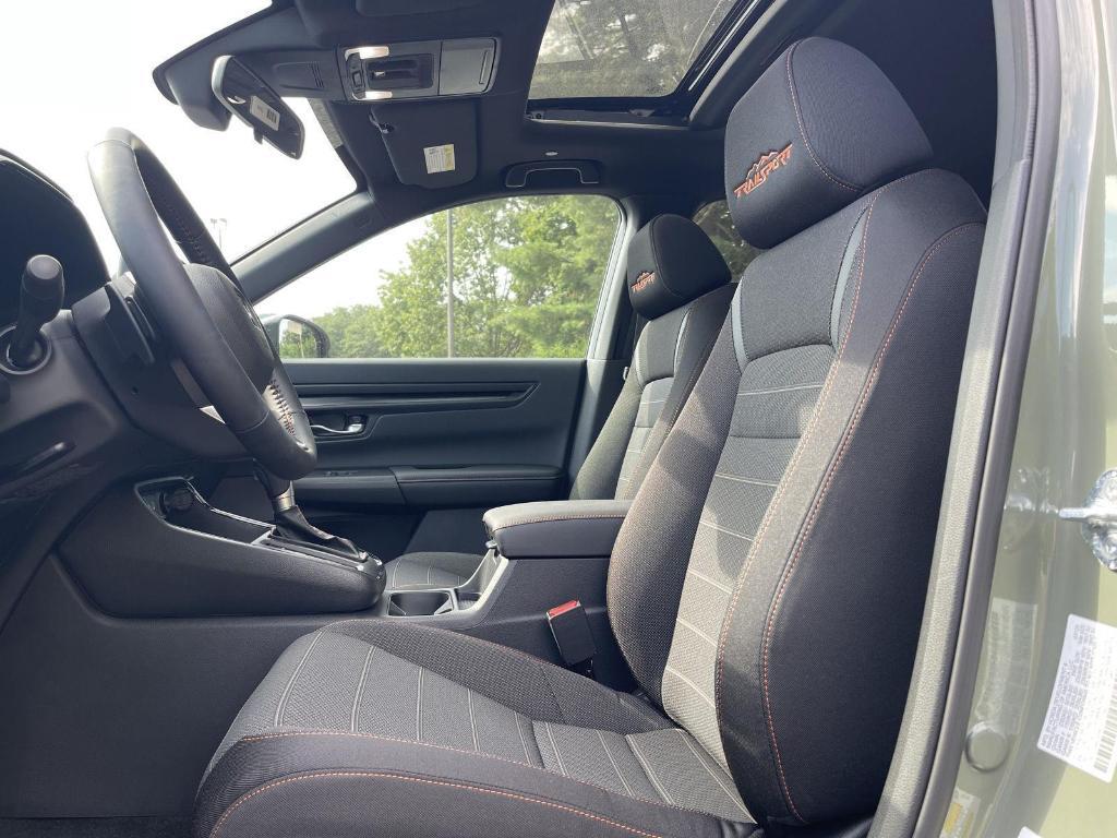 new 2026 Honda CR-V Hybrid car, priced at $40,650