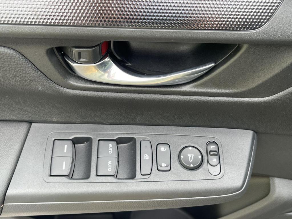 new 2026 Honda CR-V Hybrid car, priced at $40,650