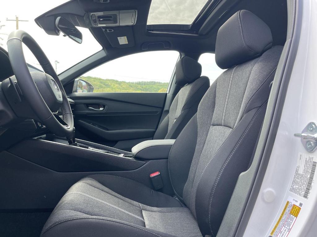 new 2025 Honda Accord Hybrid car, priced at $35,260