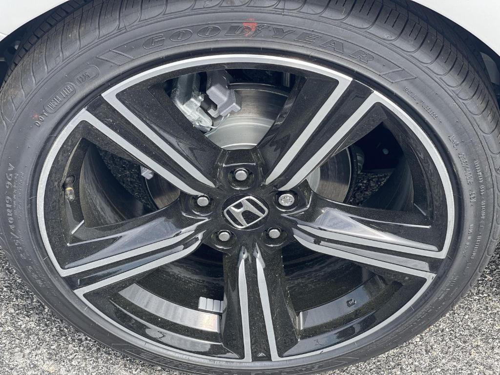 new 2025 Honda Accord Hybrid car, priced at $35,260