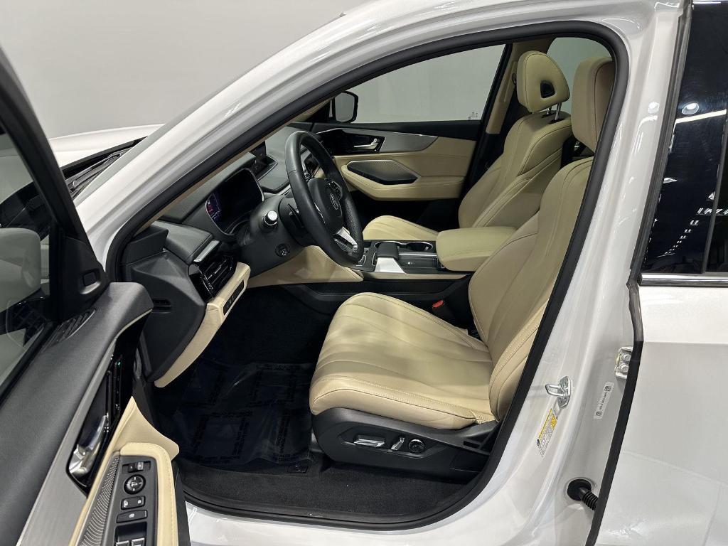 used 2023 Acura MDX car, priced at $38,995