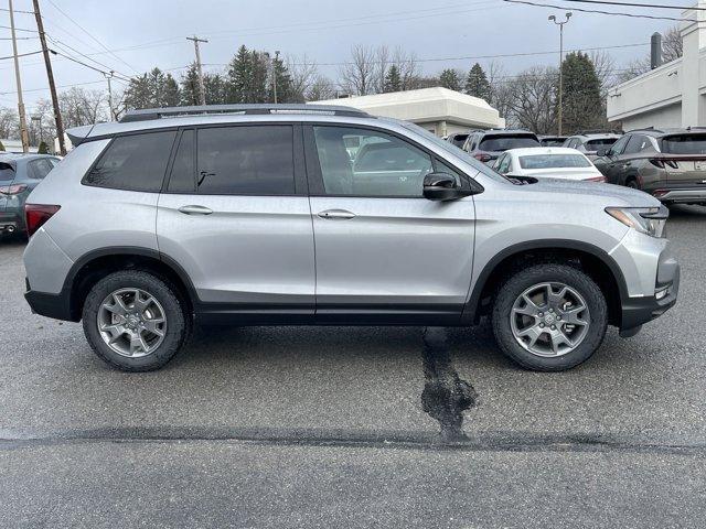 new 2025 Honda Passport car, priced at $46,395