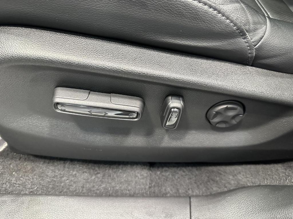 used 2022 Honda CR-V car, priced at $30,995