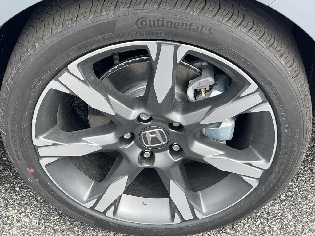 new 2025 Honda Civic Hybrid car, priced at $33,555