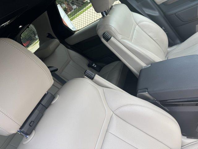 used 2019 Land Rover Discovery car, priced at $25,950