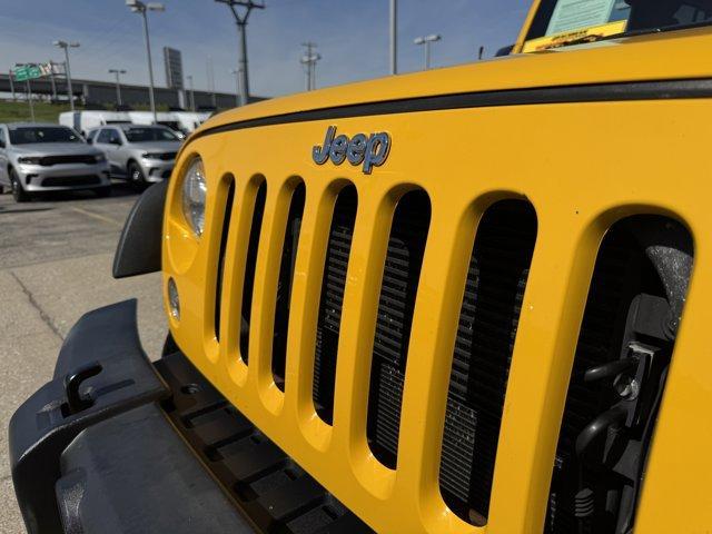 used 2015 Jeep Wrangler Unlimited car, priced at $15,950