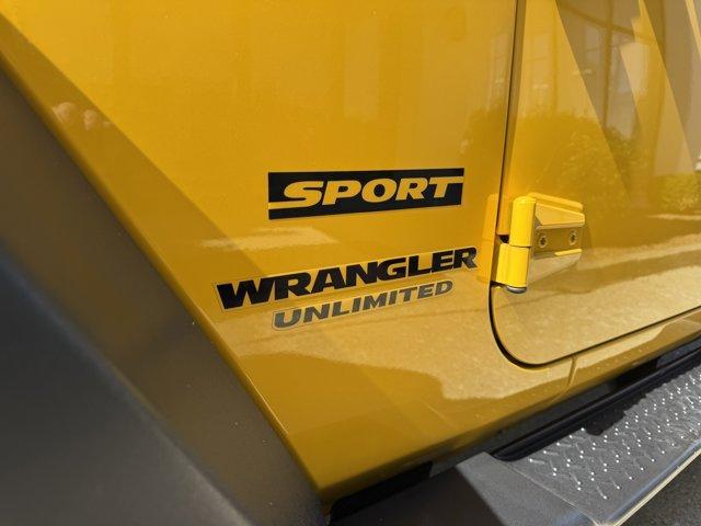 used 2015 Jeep Wrangler Unlimited car, priced at $15,950