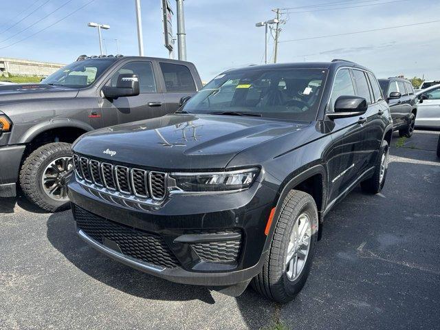 new 2024 Jeep Grand Cherokee car, priced at $36,450