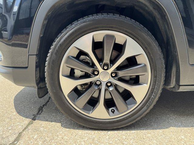 used 2022 Jeep Cherokee car, priced at $26,950