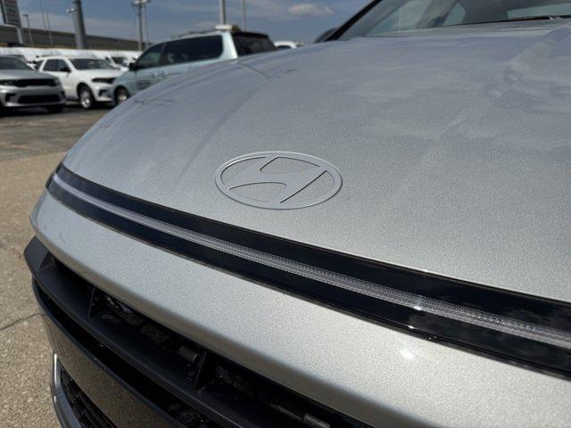 new 2026 Hyundai Sonata car, priced at $35,000