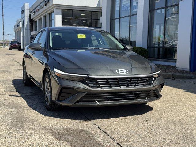 new 2025 Hyundai ELANTRA HEV car, priced at $25,181