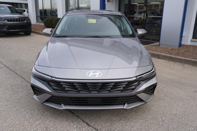 new 2025 Hyundai Elantra car, priced at $26,129